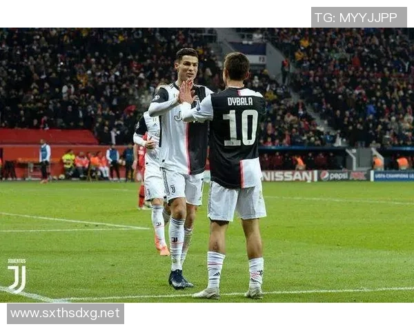 核心中场传球成功率高达95精妙传球构筑无懈可击的控球体系